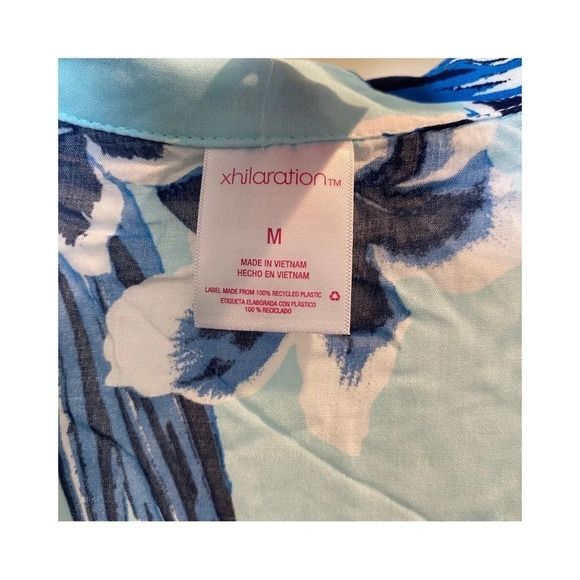 Women’s Blue Tropical Floral Medium Swimsuit coverup button up - Picture 5 of 5